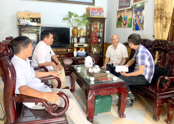 Công ty CP Lâm sản và Khoáng sản Tuyên Quang tặng 20 xuất quà cho gia đình chính sách nhân Ngày Thương binh - Liệt sỹ (27/7)